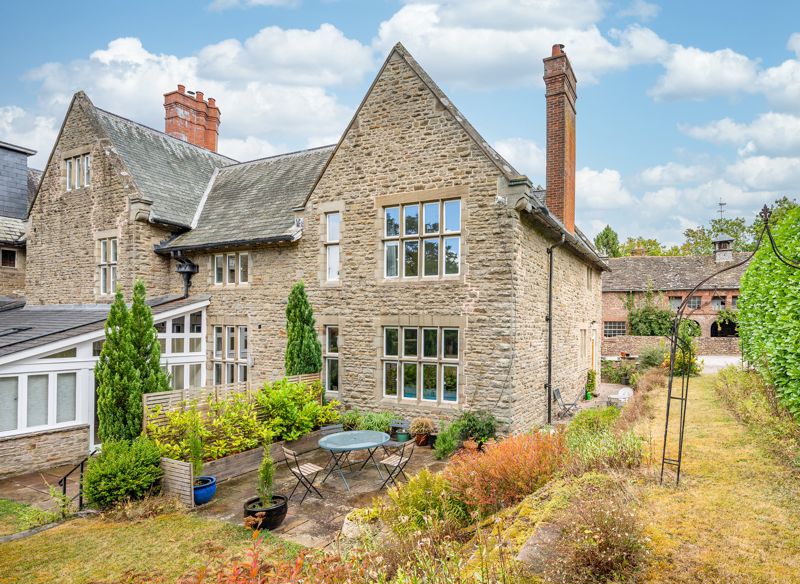 Rear Elevation- click for photo gallery